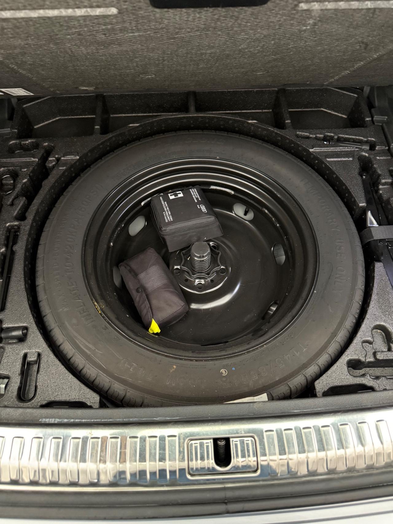 Audi Q3 35 2.0 Tdi 150CV Stron Advanced-LED