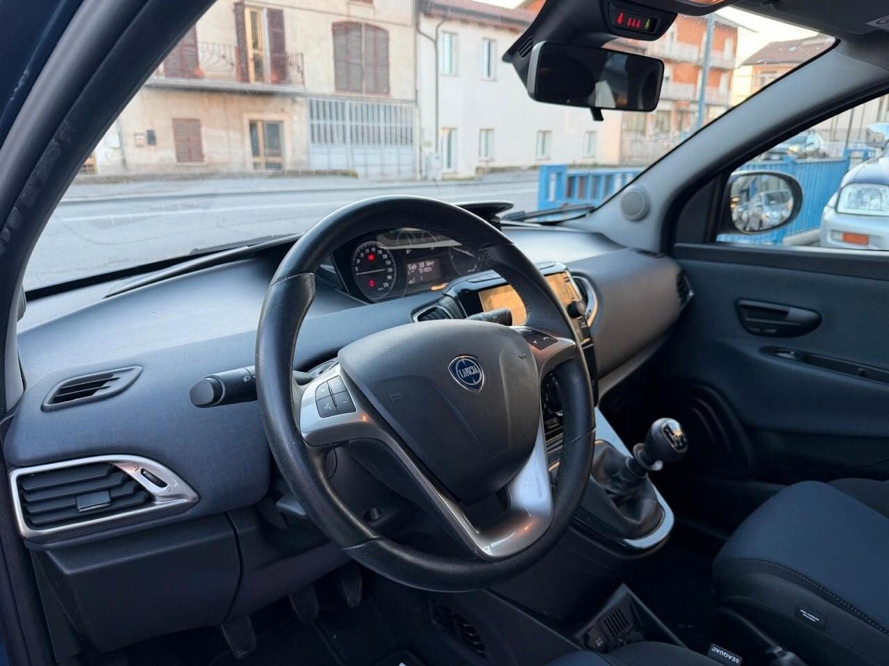 Lancia Ypsilon 1.2 69 CV 5 porte GPL Ecochic Gold