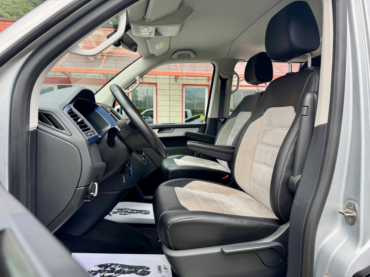 Volkswagen Multivan T6 BULLI SIX - WEBASTO FULL