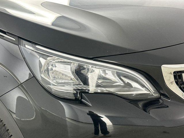 PEUGEOT 5008 BlueHDi 130 S&S EAT8 Business