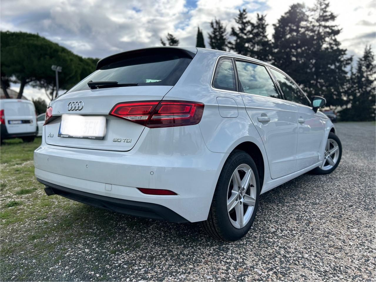 Audi A3 1.6 TDI 116 CV Business *NAVI*NEOPATENTATI*PARI AL NUOVO*EURO 6D*