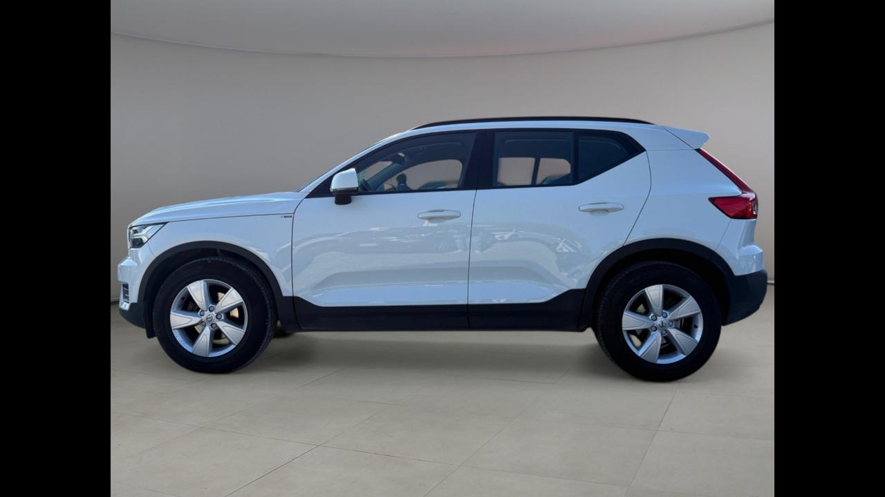 VOLVO XC40 - XC40 1.5 t2 Momentum Core my21