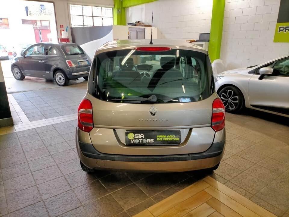 Renault Modus 1.2 PER NEO PATENTATI