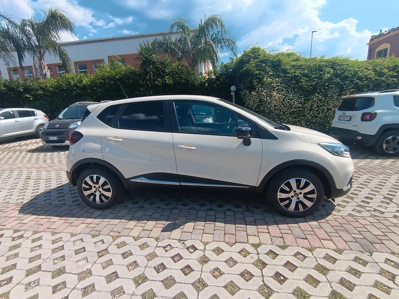 Renault Captur TCe 12V 90 CV Business