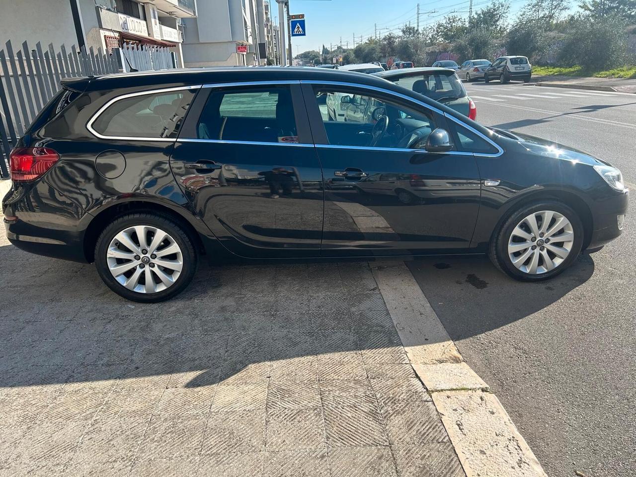 Opel Astra 1.4 100CV Sports Tourer Cosmo