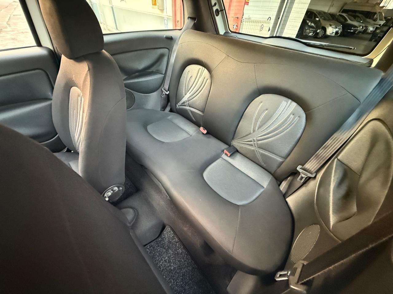 Lancia Ypsilon 1.2 69 CV 5 porte S&S Silver