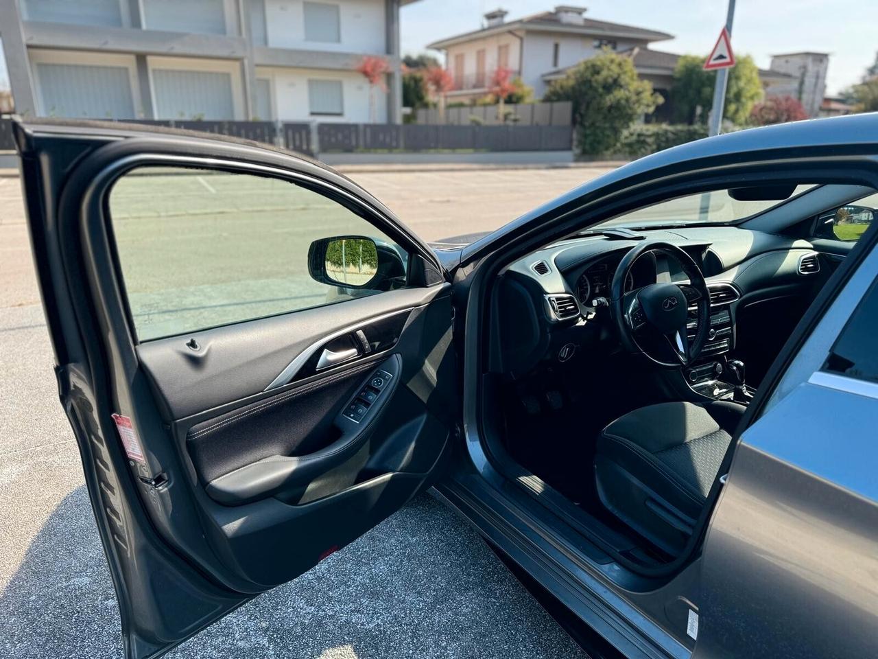 Infiniti Q30 1.5 diesel Premium Tech