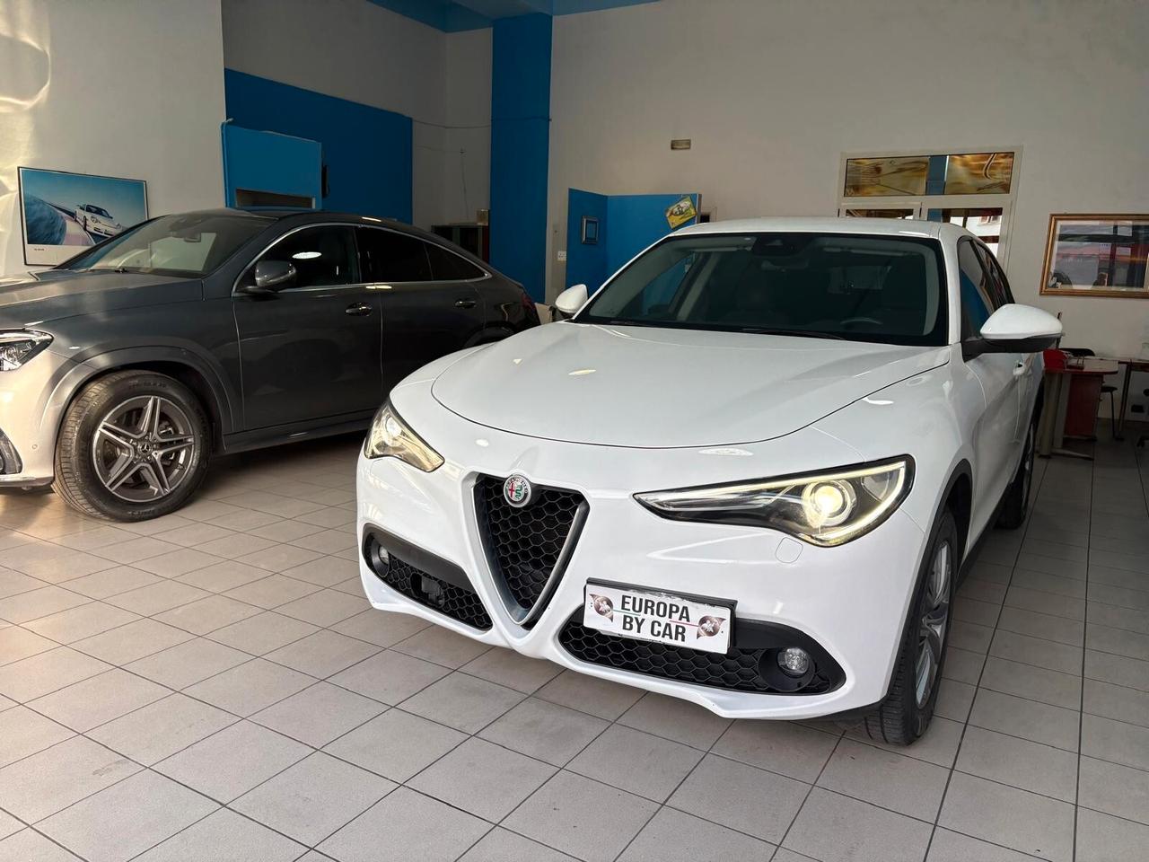 Alfa Romeo Stelvio 2.2 Turbodiesel 180 CV AT8 Q4 Business
