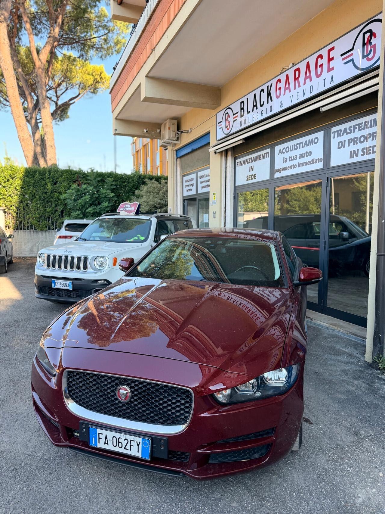 Jaguar XE 2.0 D Turbo 180CV Pure Business Edition