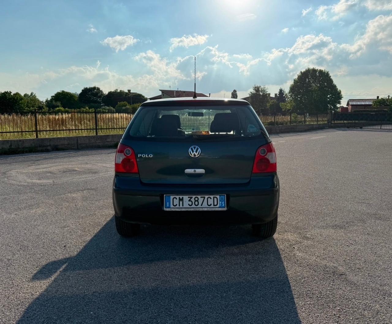 Volkswagen Polo 1.2 benzina anno 2004 neo patentati