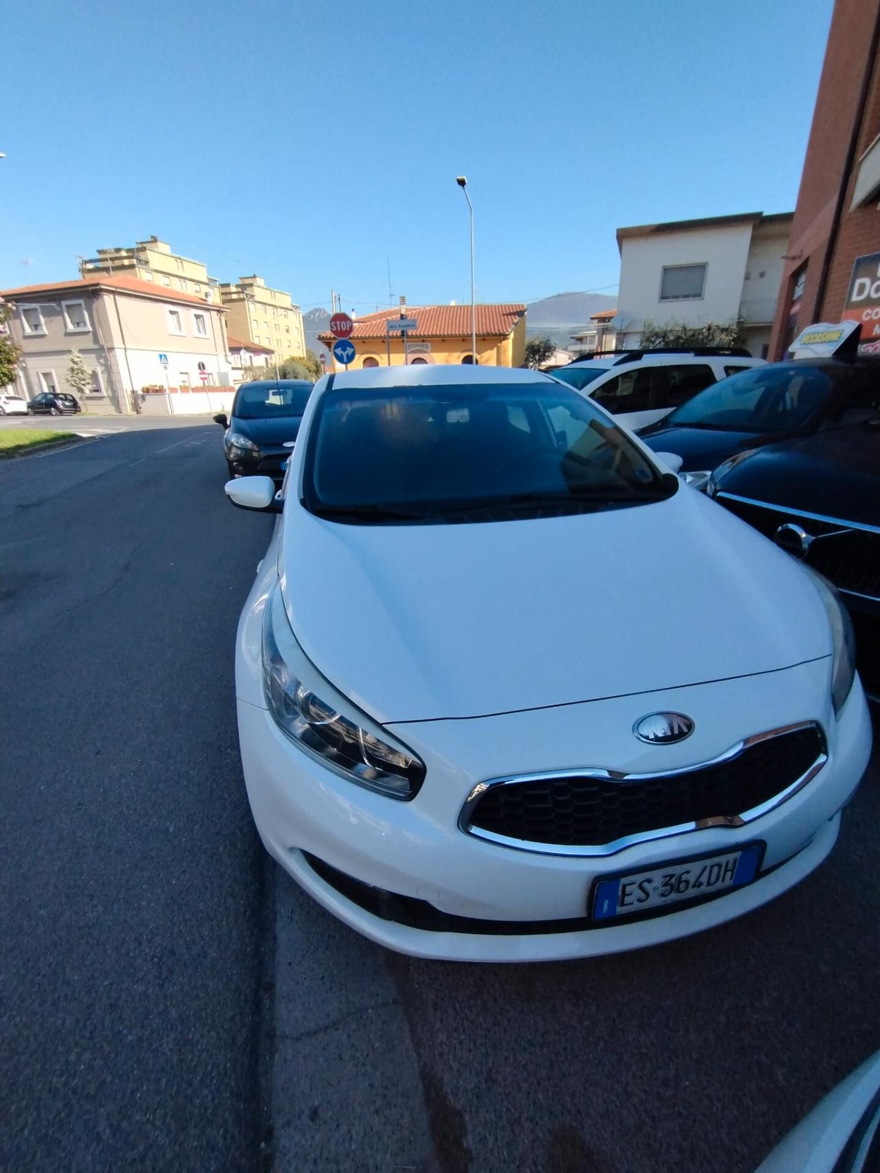 Kia Ceed cee'd 1.4 CVVT 5 porte Cool