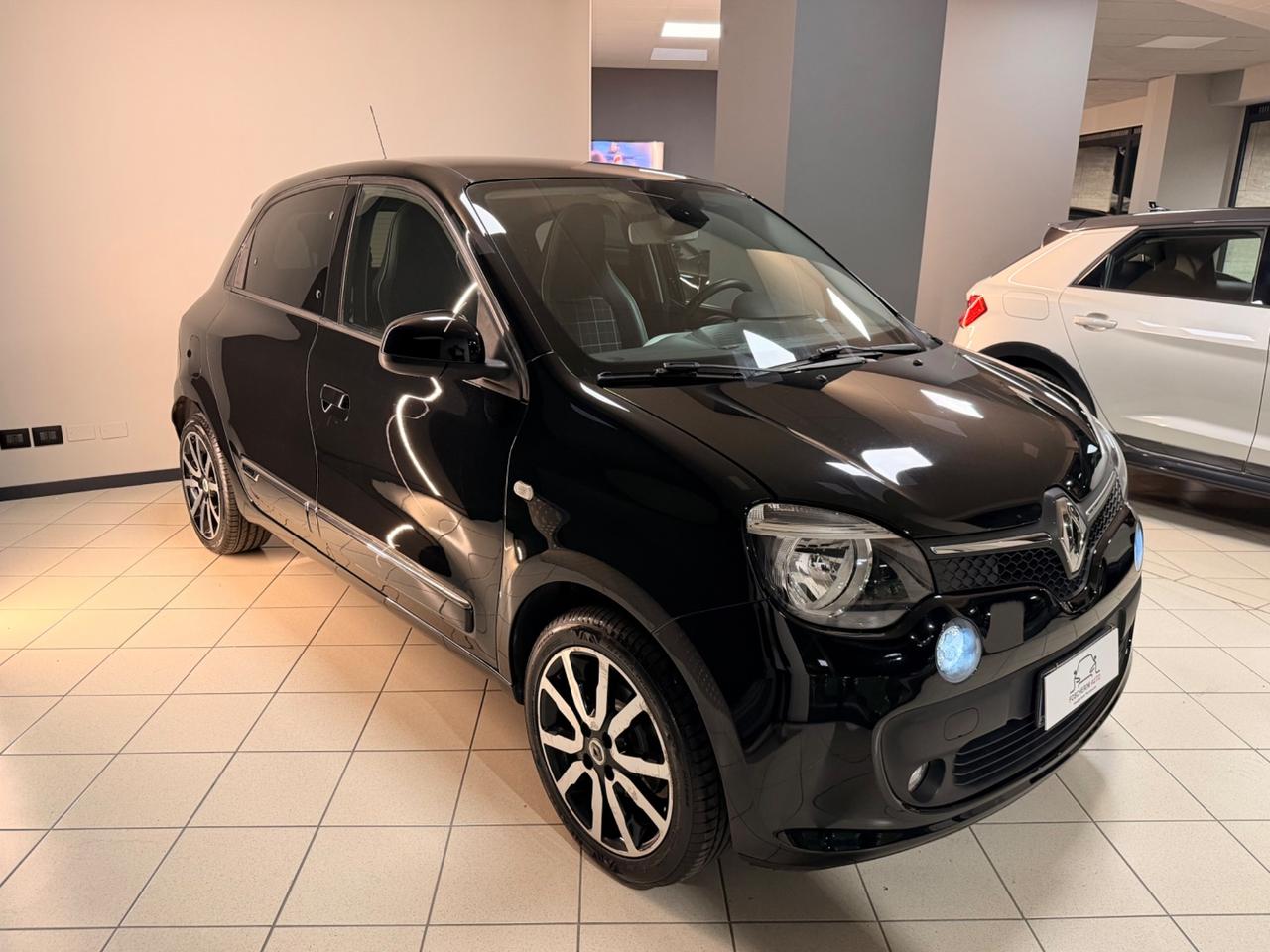 Renault Twingo automatica/pelle/led ed.La Parisienne