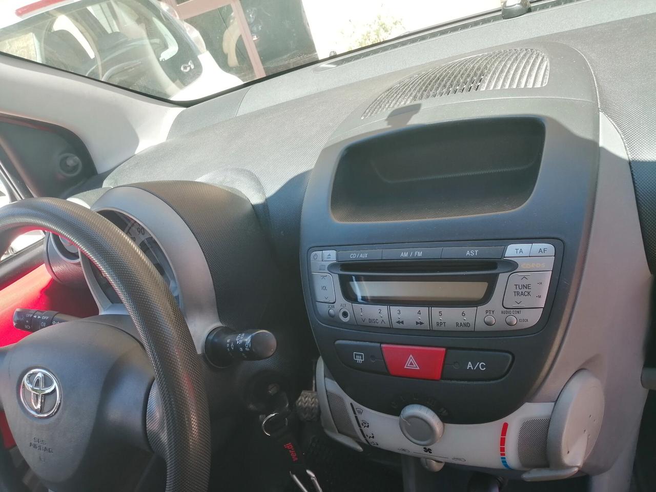 Toyota Aygo 1.0 12V VVT-i 5 porte 2007 Full