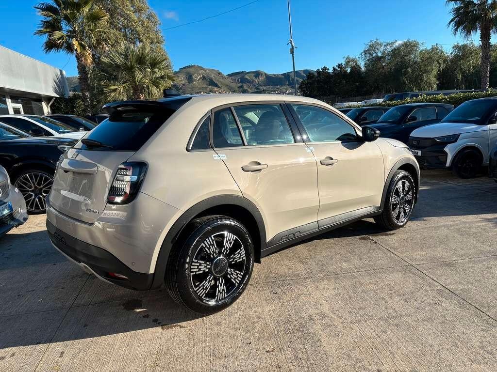 Fiat 600 Hybrid 110 CV DCT MHEV Icon 2026 KM 0 IVA ESPOSTA Tua a soli 209 Euro al mese
