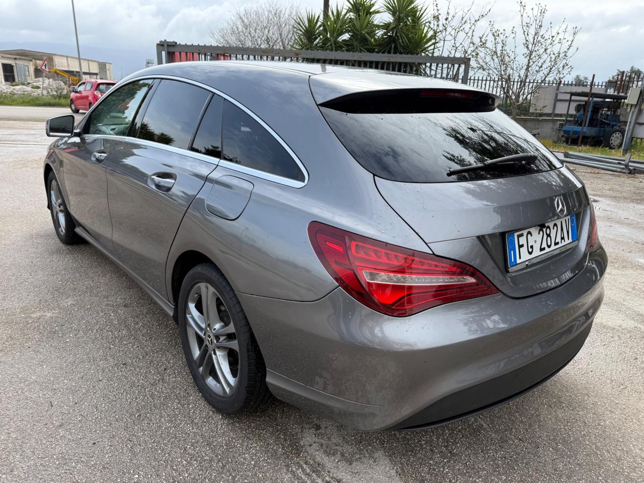 Mercedes-benz CLA 180 d Premium