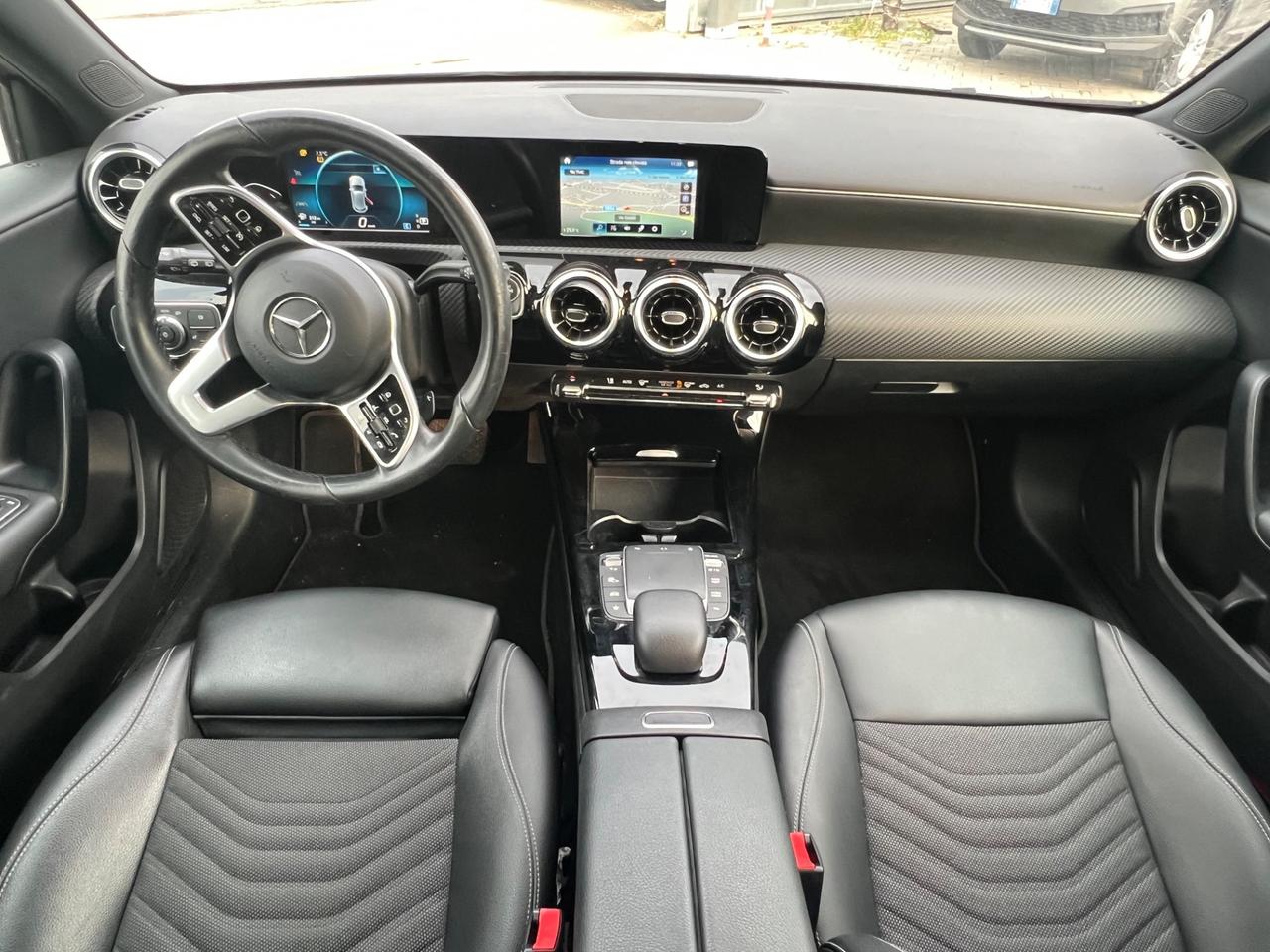 Mercedes-benz A 180 d Automatic Business FINANZIABILE