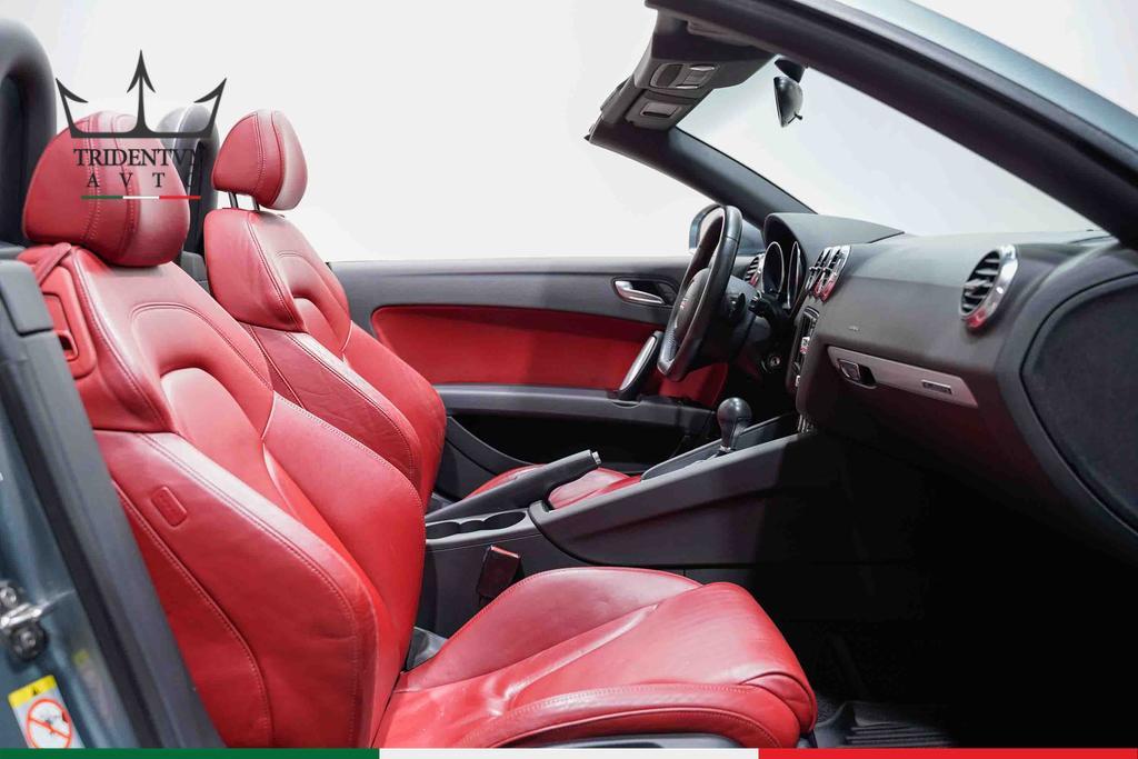 Audi TT Roadster 3.2 V6 quattro s-tronic