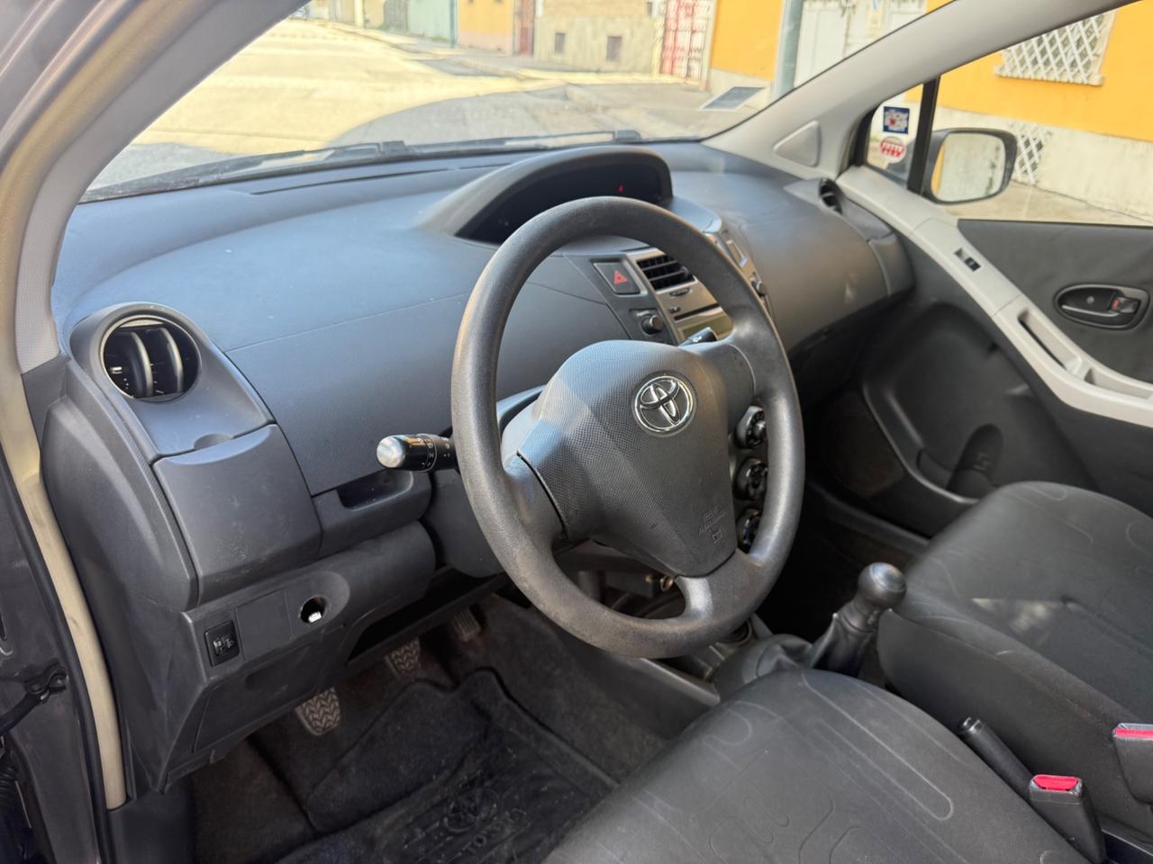 Toyota Yaris 1.0 5 porte Now GPL