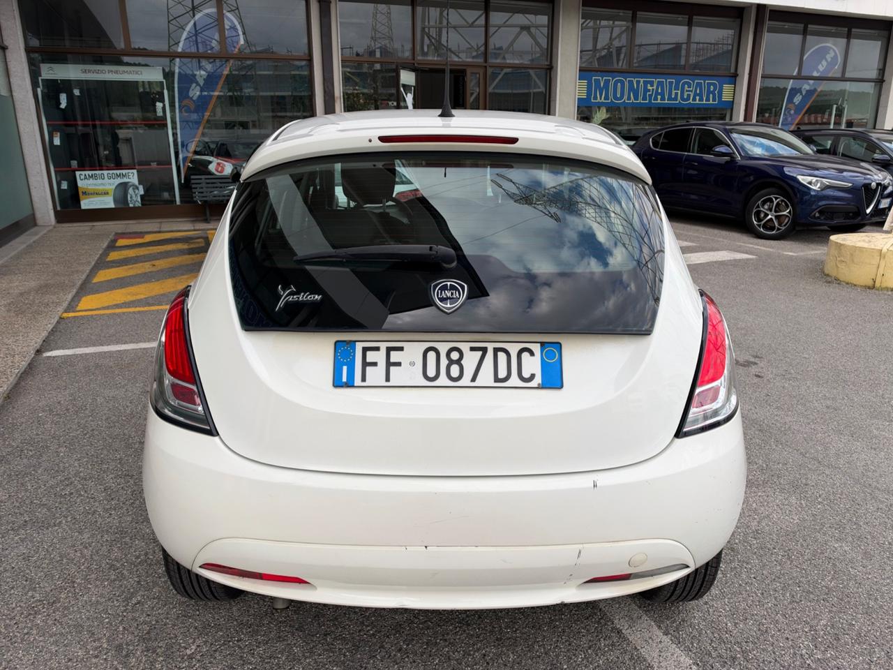 Lancia Ypsilon 1.2 69 CV 5 porte Silver