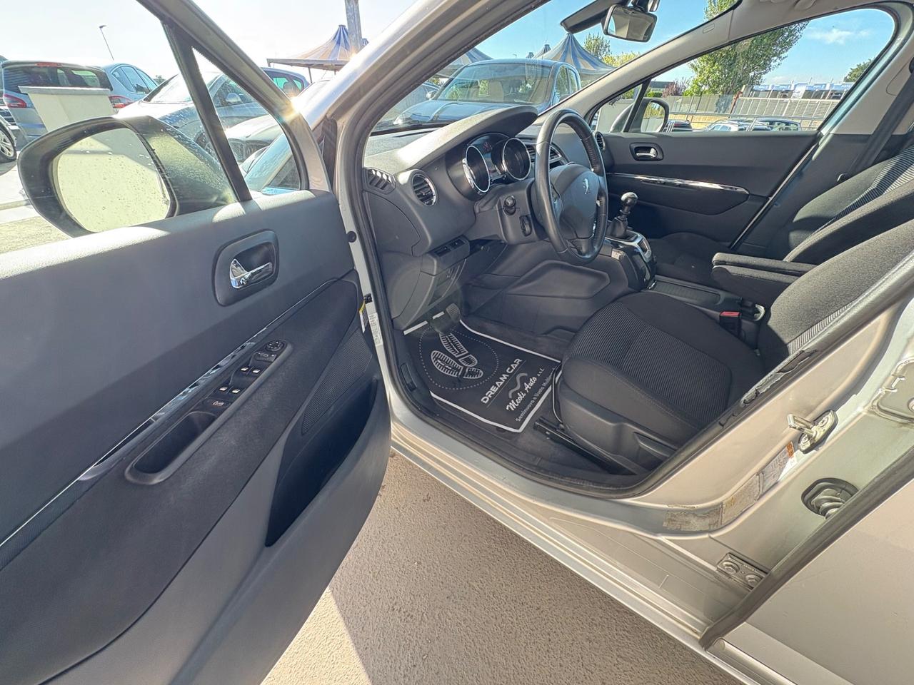 Peugeot 5008 1.6 HDi 112CV Business