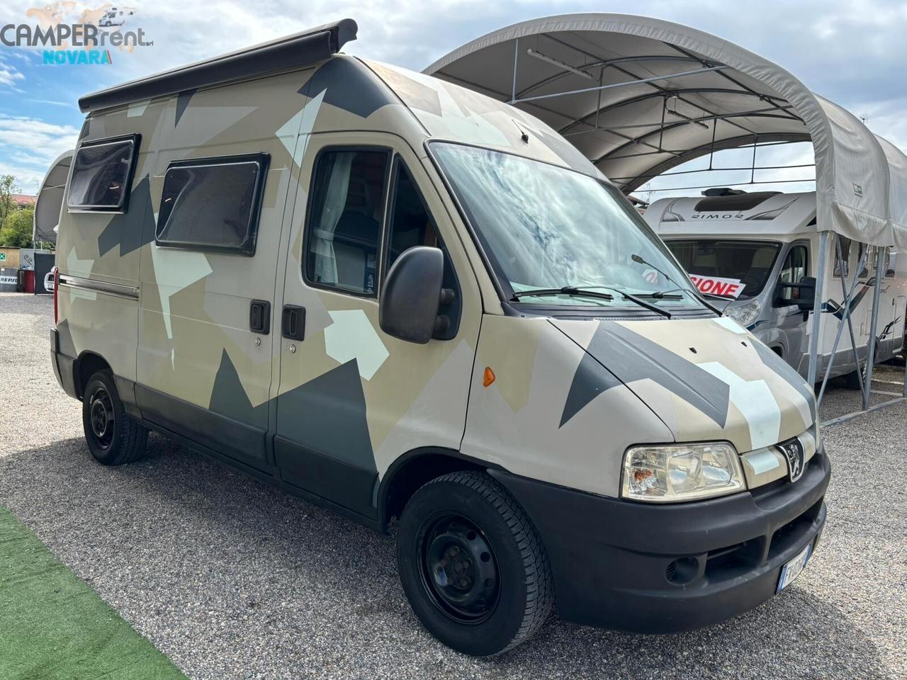 Peugeot 244 L - FURGONATO COMPATTO CON DINETTE A FERRO DI CAVALLO