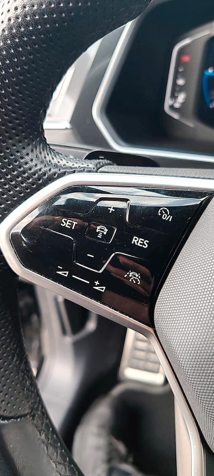 Volkswagen Tiguan 2.0 TDI 200 CV SCR DSG 4MOTION R-Line