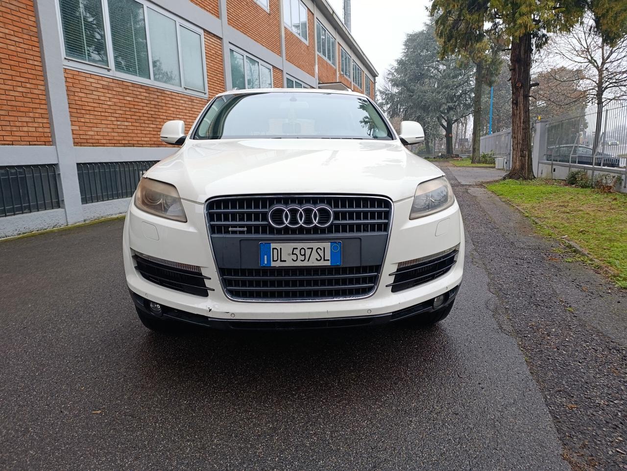 Audi Q7 4.2 V8 TDI quattro Tiptronic