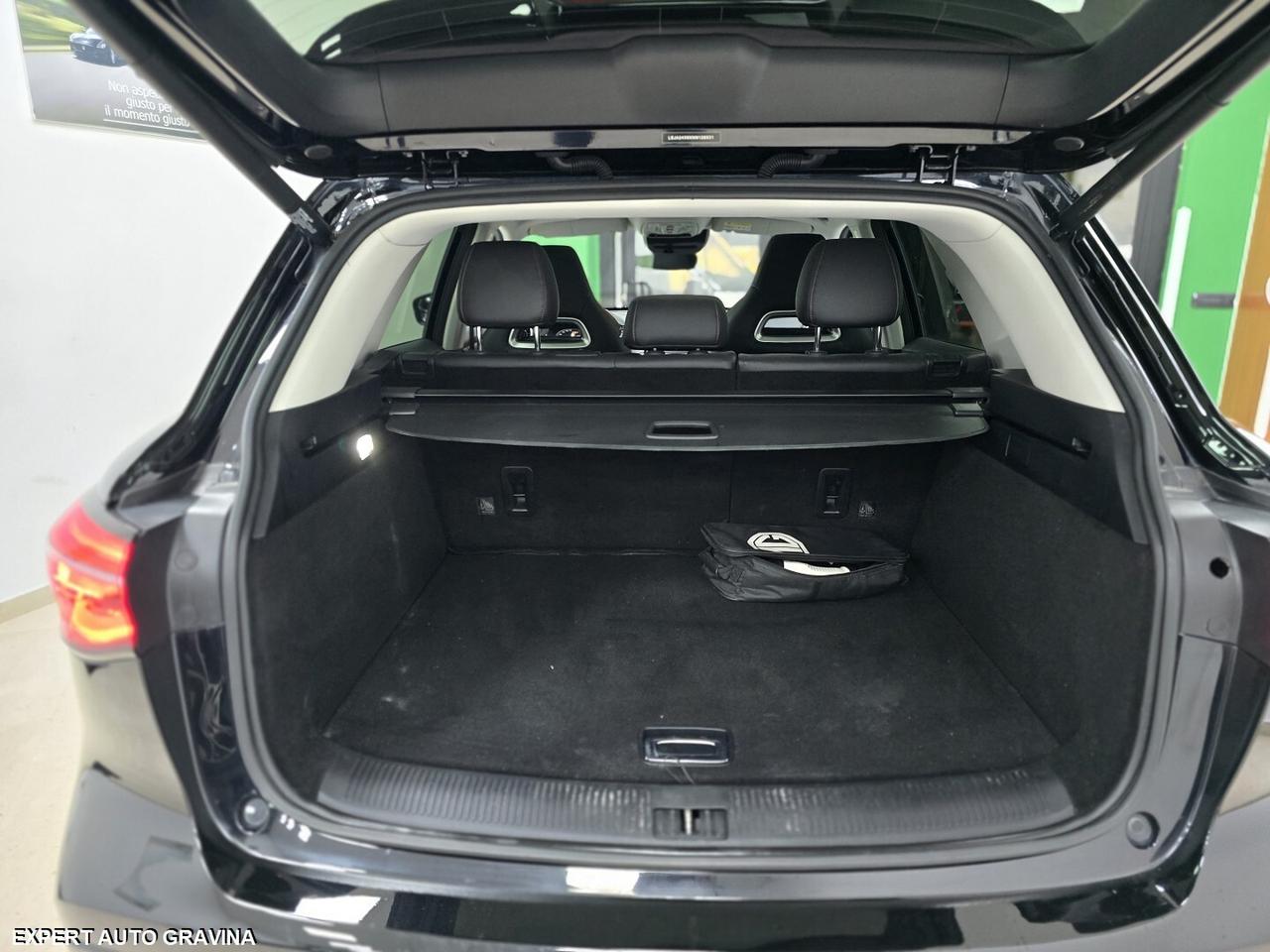 MG EHS PLUG-IN HYBRID LUXURY