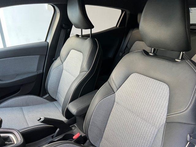 RENAULT Clio TCe 90 CV 5 porte Techno tua da e169,00 mensili