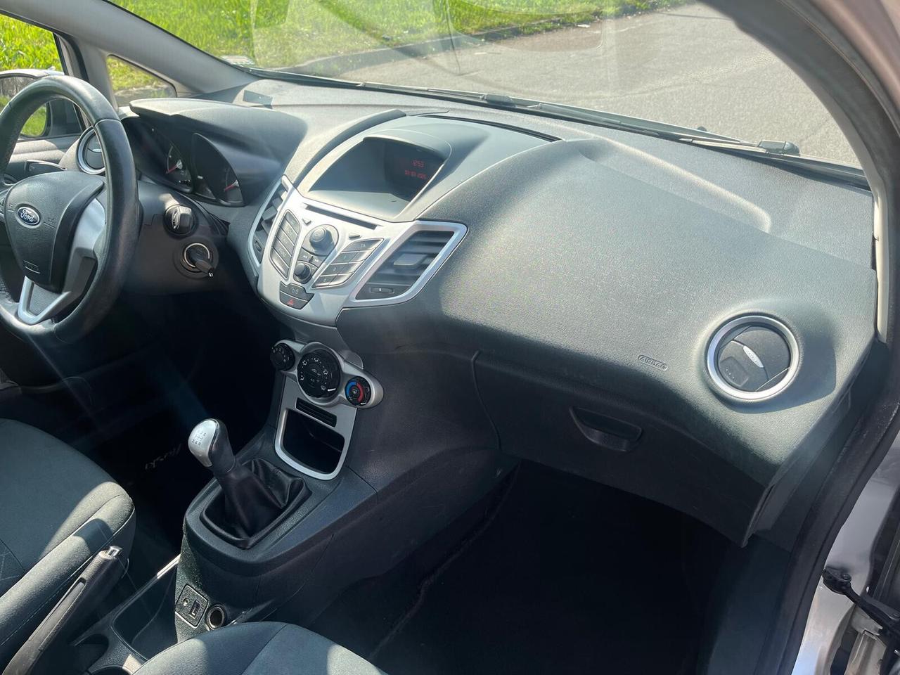 Ford Fiesta 1.4 TDCi 70CV 5p. Business ** NEOPATENTATI**