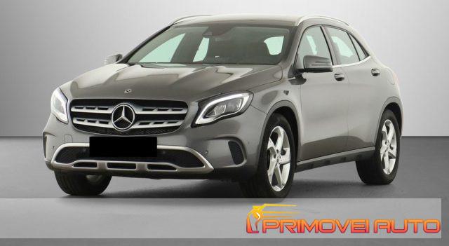 MERCEDES-BENZ GLA 180 Urban