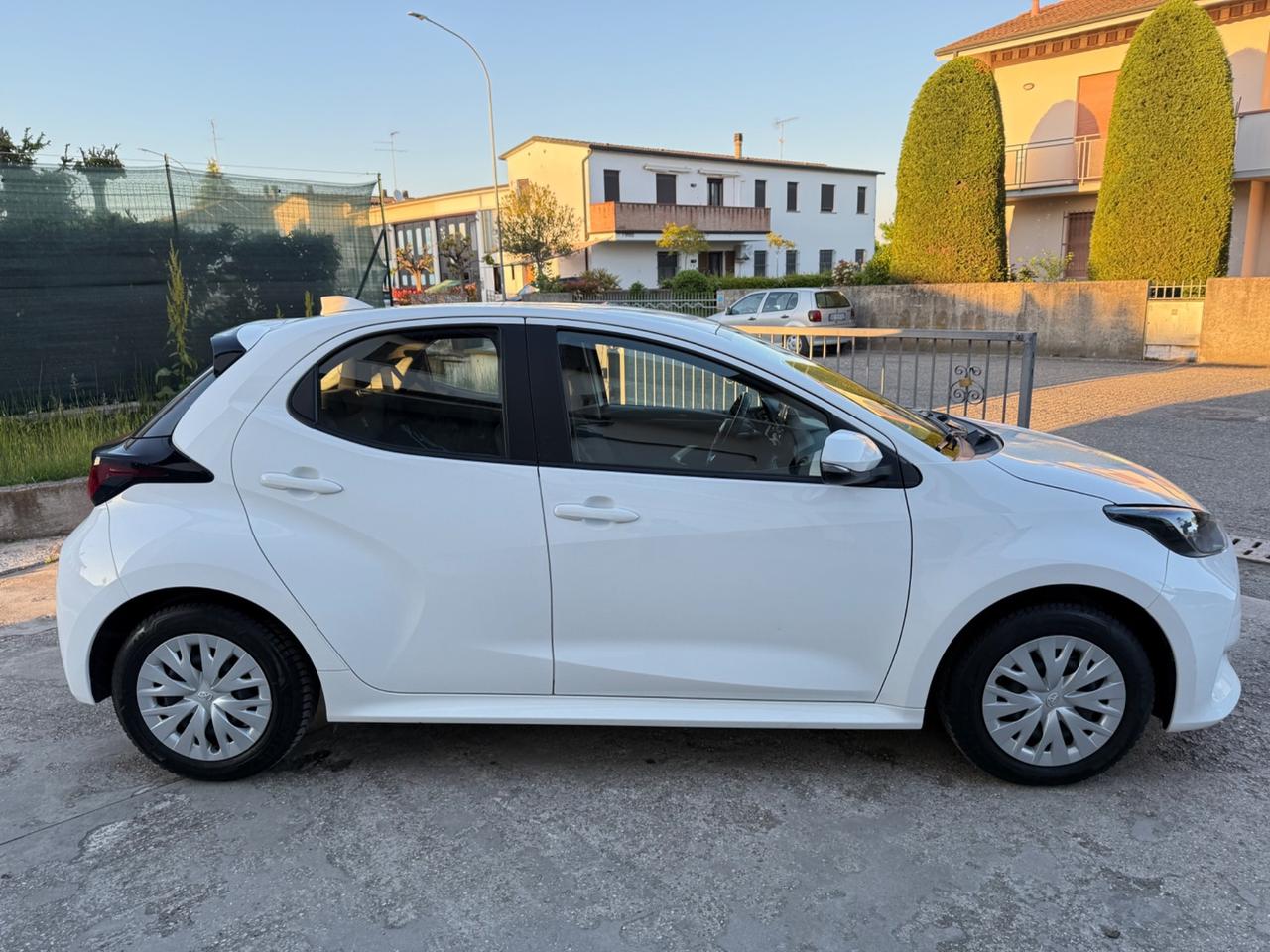 Toyota Yaris 1.5 Hybrid 5P. EURO 6D 2022 NEOPATENTATI