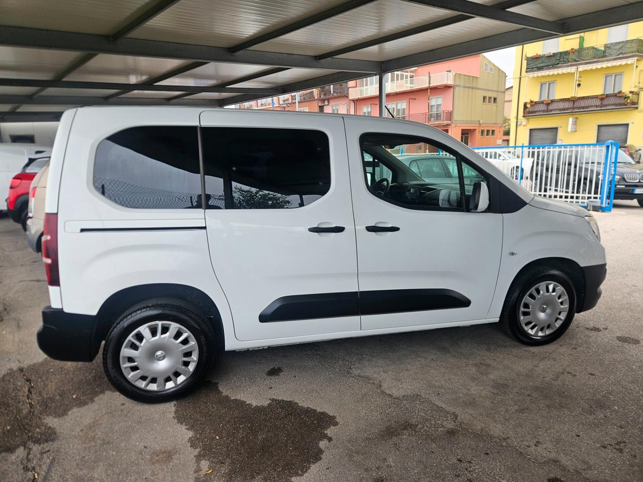 Opel Combo Cargo 1.6 Diesel 100CV 3posti Vetrato