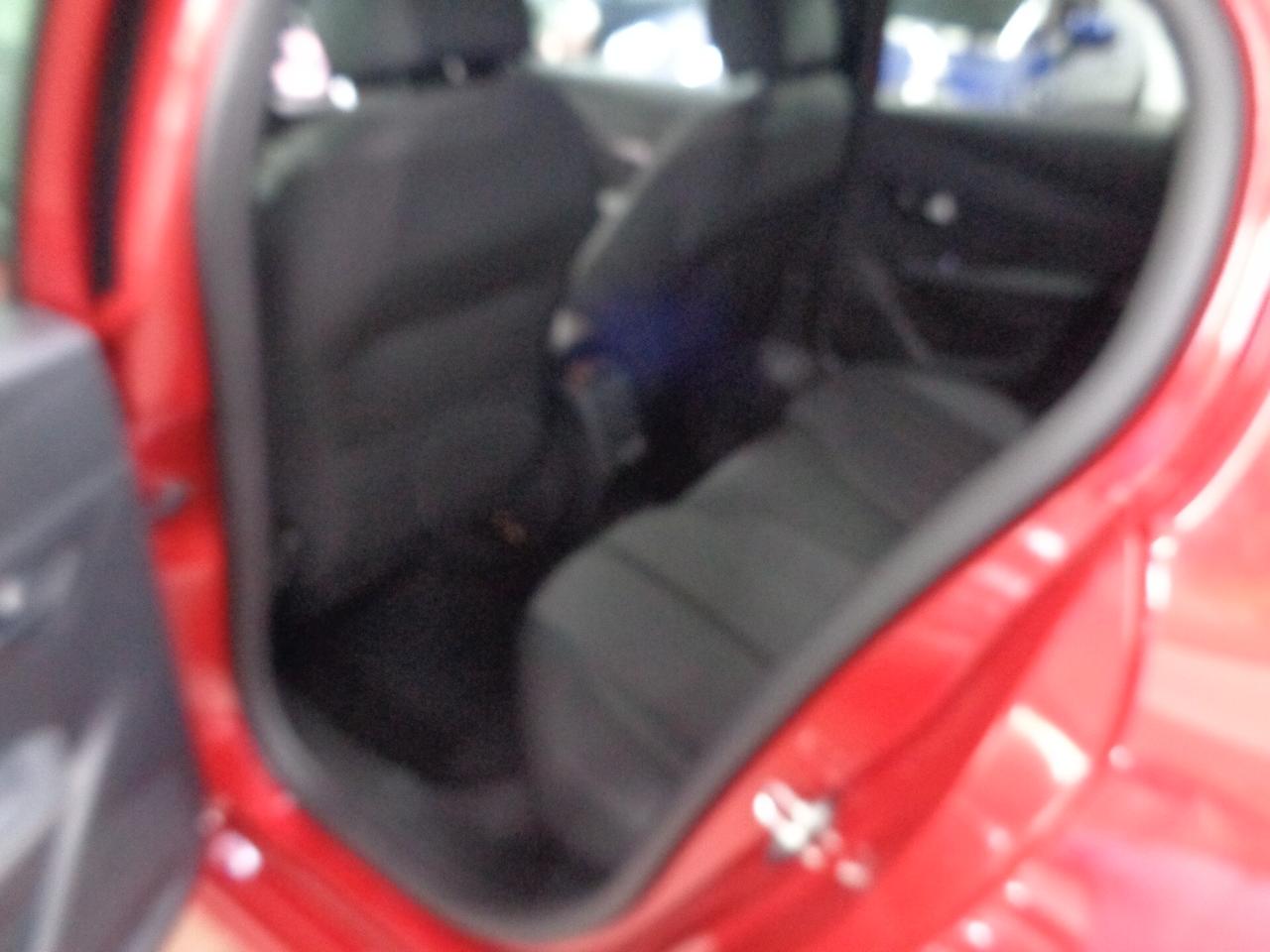 Peugeot 208 Hybrid 136 e-DCS6 Allure