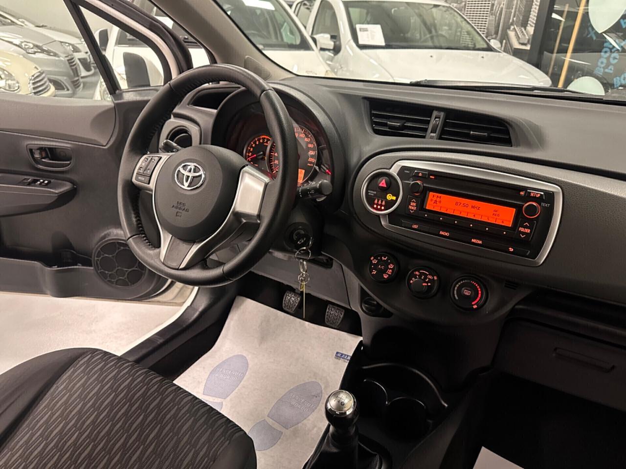 TOYOTA YARIS 1.0 BENZINA 5 PORTE (50000 MILA KM)