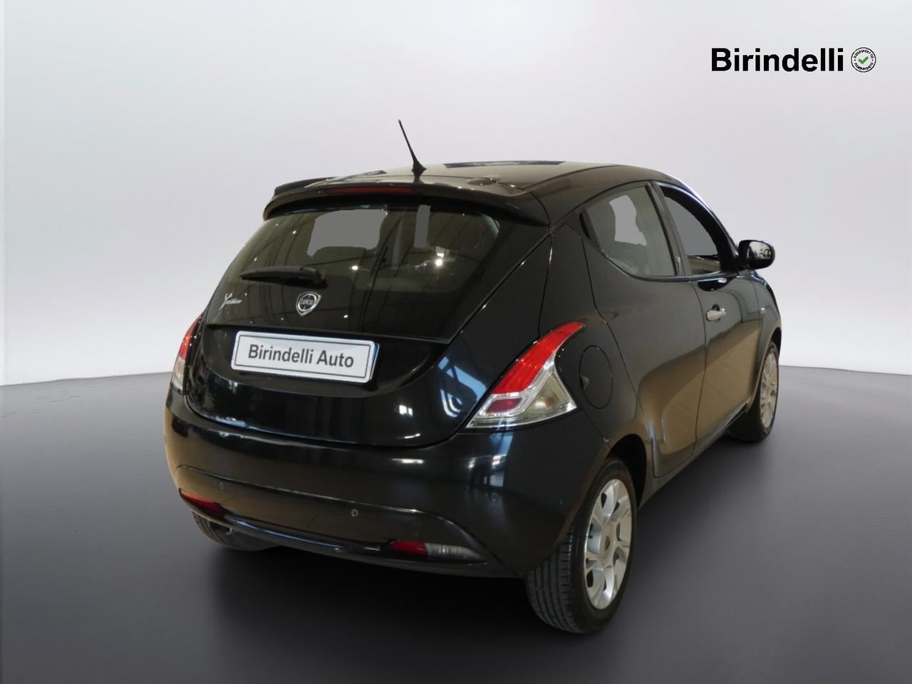 LANCIA Ypsilon 3ª serie - Ypsilon 1.2 69 CV 5 porte Gold