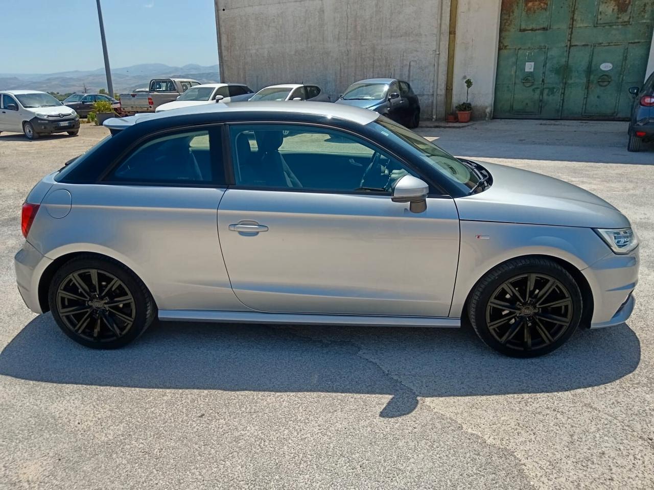 Audi A1 1.0 TFSI ultra Design S-LINE