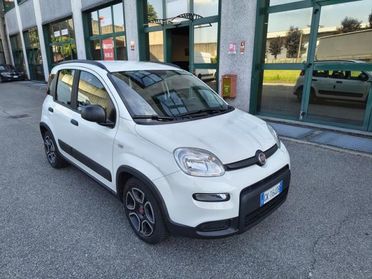 FIAT Panda 1.0 FireFly S&S Hybrid City Life NEOPATENTATI