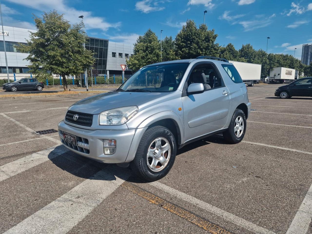 Toyota RAV 4 RAV4 2.0 16V cat 3 porte Sol MAI USATA COME FUORISTRADA