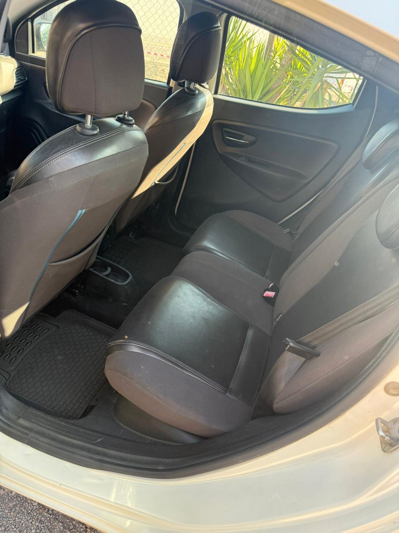 Lancia Ypsilon 1.3 MJT 16V 95 CV 5 porte S&S Platinum