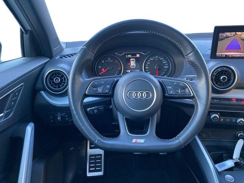 Audi Q2 35 2.0 tdi Identity Black quattro 150cv s-tronic my20