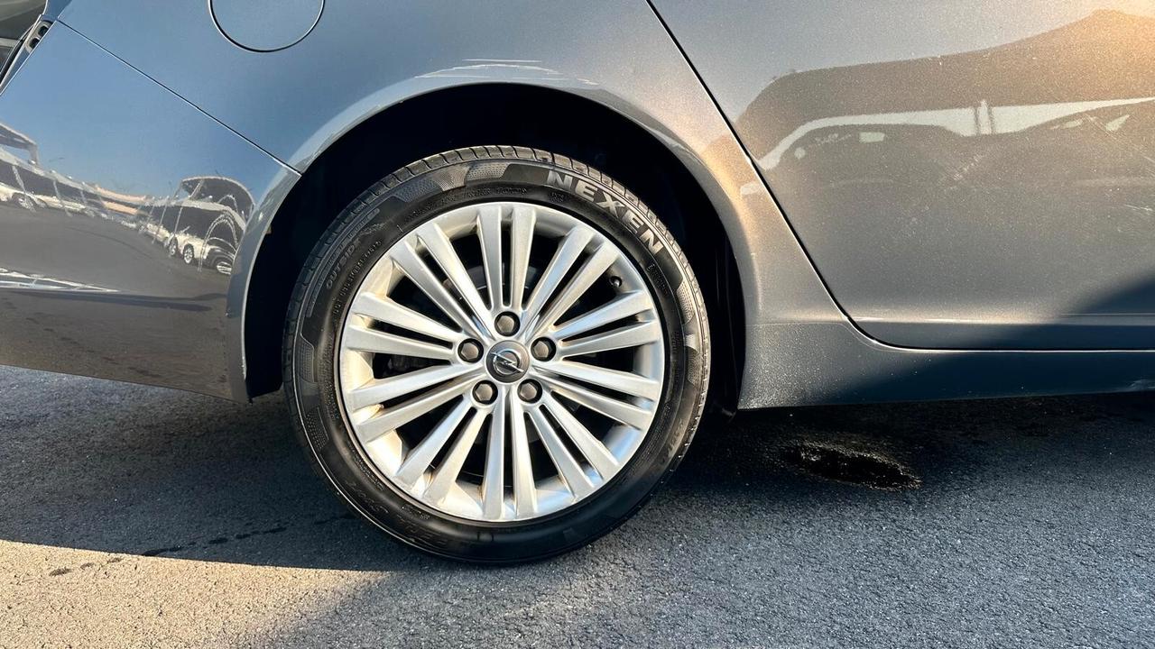 Opel Insignia 2.0 DIESEL AUTOMATICO 160 CV KM CERTIFICATI