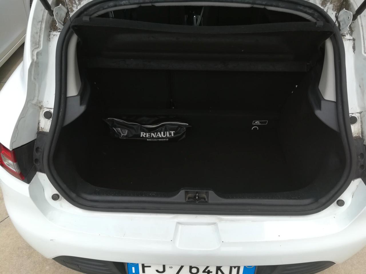 Renault Clio 1.2 75CV 5 P . OK NEOPATENTATI