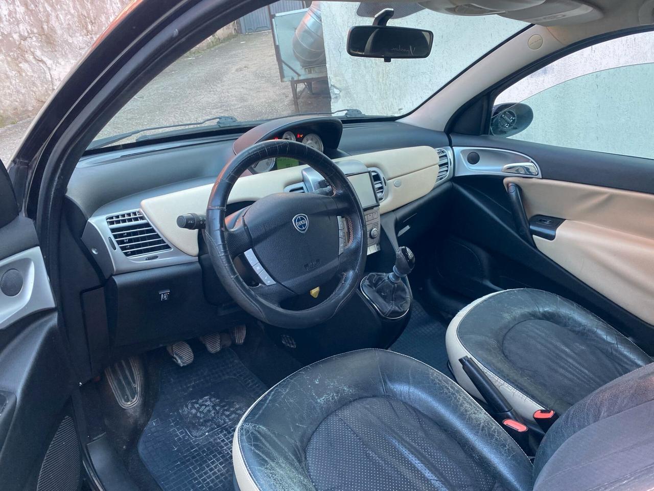 Lancia Ypsilon 1.4cc gpl (PRIVATO)-2009