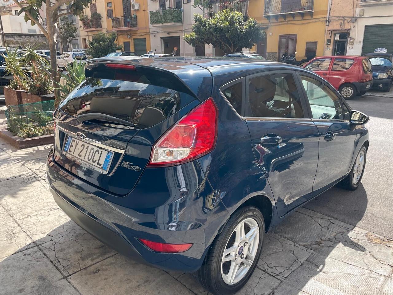 Ford Fiesta 1.4 5p. Bz.- GPL Titanium