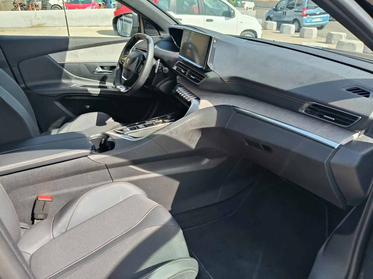 Peugeot 3008 1.5 BlueHDi 130CV EAT8 GT