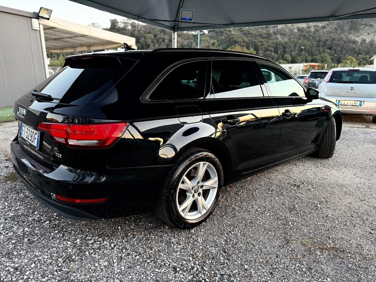 Audi A4 2.0 TDI 150 CV S tronic*CRONOLOGIA TAGLIANDI AUDI