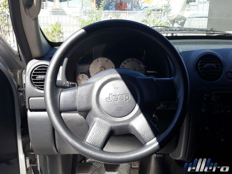 Jeep Cherokee Cherokee 2.5 crd Sport