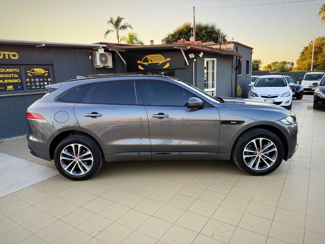 Jaguar F-Pace 3.0 D V6 300 CV AWD aut. First Edition