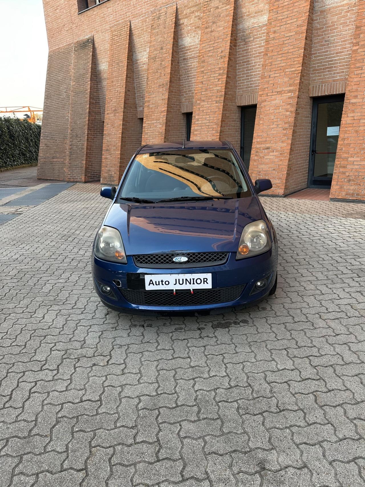 Ford Fiesta 1.2 82 CV 5 porte Titanium